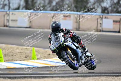 media/Apr-18-2025-TrackDaz (Fri) [[45f5874c44]]/B Group/Session 4 (Turn 6 - Outside)/